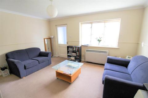 1 bedroom flat for sale, Chalet Court, Bordon