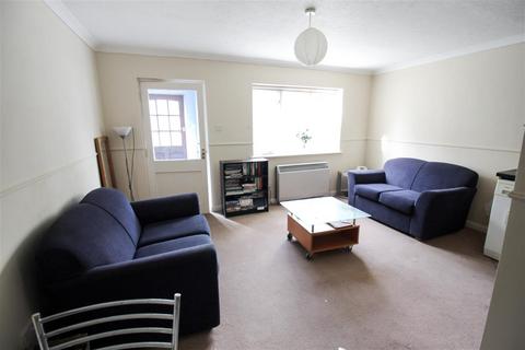 1 bedroom flat for sale, Chalet Court, Bordon