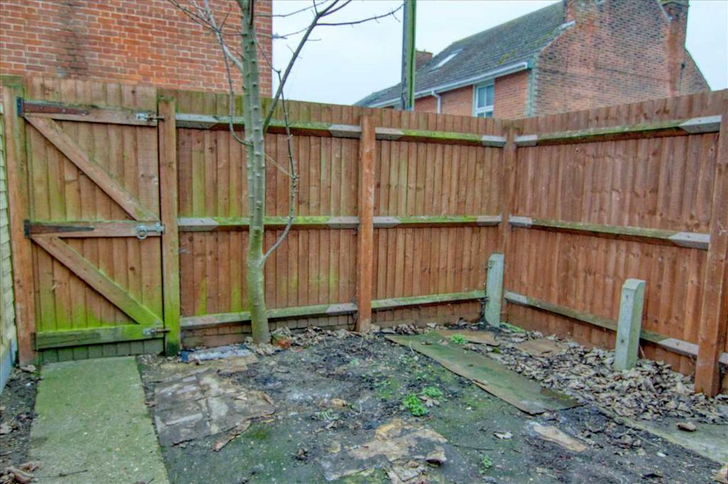 Courtyard Garden And