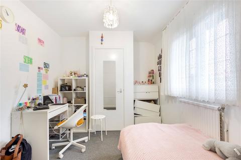 1 Acacia Avenue, London, N17 8LR