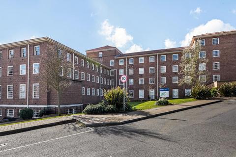 2 bedroom flat for sale, Scott Avenue, Putney