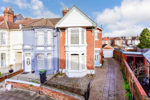 4 bedroom end of terrace house for sale, Oriel Road, Portsmouth, Hampshire