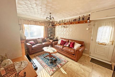 2 bedroom detached bungalow for sale, Everingtons Lane, Skegness, Lincolnshire, PE25 1HN