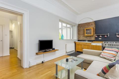 2 bedroom flat to rent, Queens Gardens, London, W2.