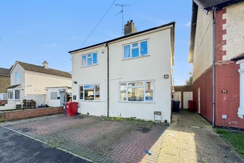 3 bedroom semi-detached house for sale, Slough SL3