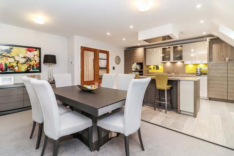 2 bedroom penthouse for sale, Penn Road, Beaconsfield, Buckinghamshire, HP9