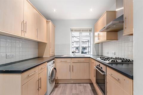 2 bedroom flat for sale, Bushey Road, Raynes Park SW20