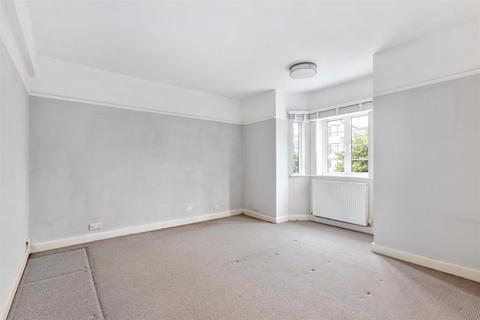 2 bedroom flat for sale, Bushey Road, Raynes Park SW20