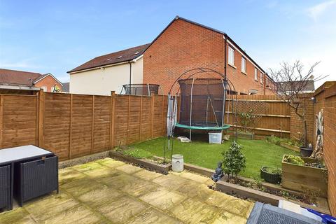 4 bedroom semi-detached house for sale, Gauntlet Road, Brockworth, Gloucester