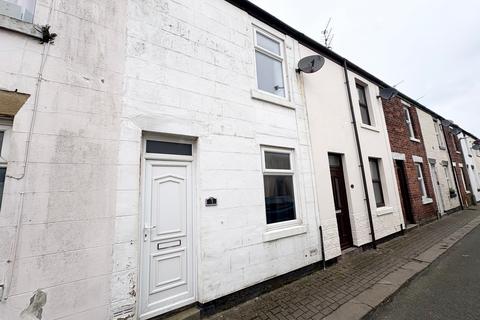 2 bedroom terraced house to rent, Cross Street, Fleetwood, Lancashire, FY7