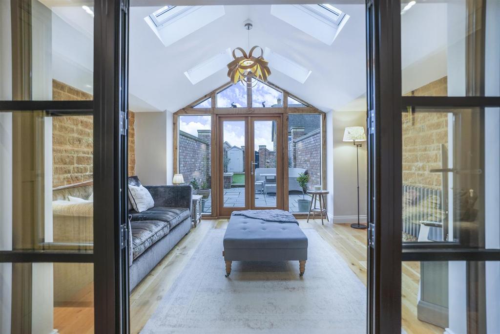 Garden room
