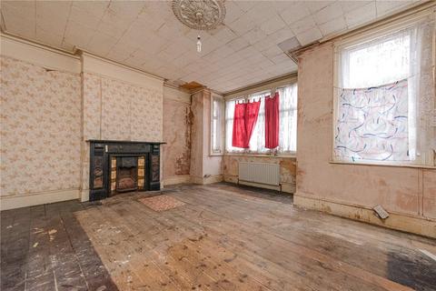 3 bedroom terraced house for sale, Clifford Gardens, London, NW10