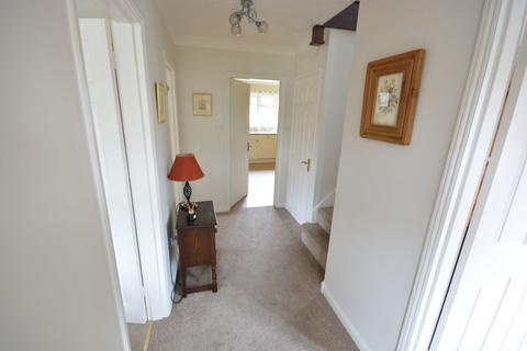 1 Kingcup Close, Broadstone, BH18 9GS