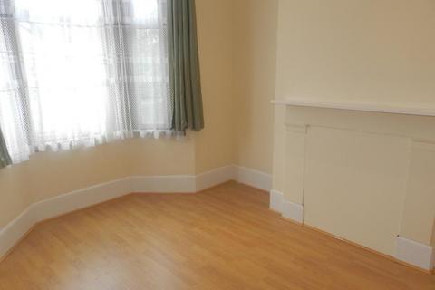 4 bedroom house to rent, Tavistock Road, London