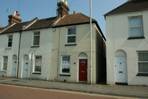 2 bedroom terraced house to rent, Sturry Road, Canterbury, CT1 1DP