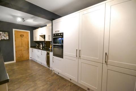 20 Pinewood Close, Southwell, NG25 0DD