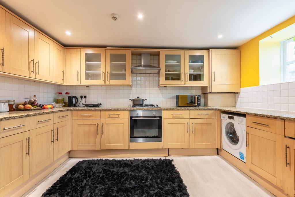Kitchen-2.jpg