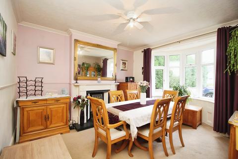 undefined, Fosse Way, Syston, LE7
