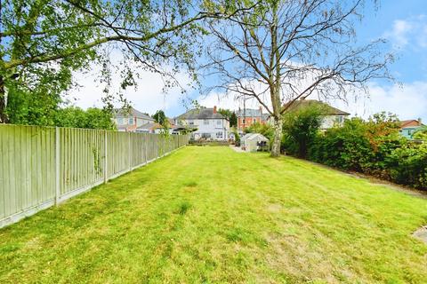 undefined, Fosse Way, Syston, LE7