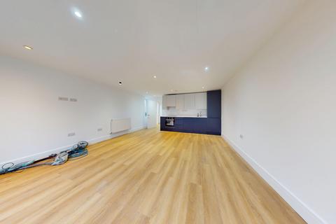 2 bedroom flat to rent, Britannia Road, London, N12