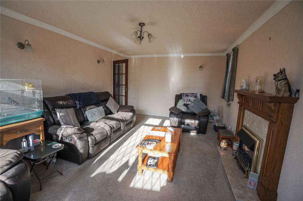Living Room (2)
