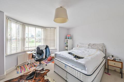 1 bedroom flat to rent, Kempshott Road, Streatham Common, London, SW16