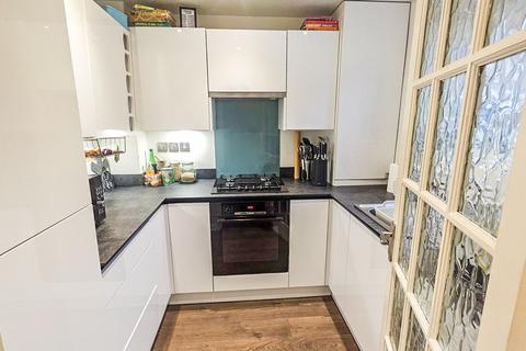 48 Emerald Close, London, E16 3TS
