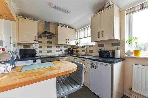 2 bedroom apartment for sale, Croft Mead, Chichester