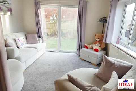 2 The Avenue, Askern, Doncaster, DN6 0BQ