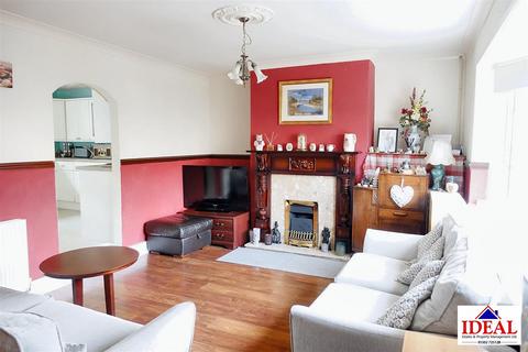2 The Avenue, Askern, Doncaster, DN6 0BQ