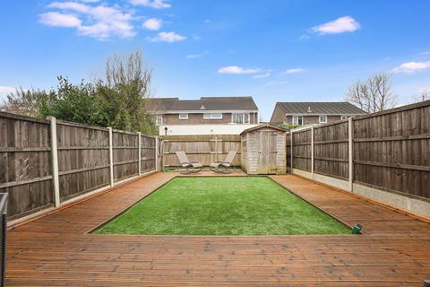 32 Olivers Mill, New Ash Green, Longfield, DA3 8RE