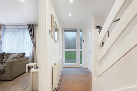 32 Olivers Mill, New Ash Green, Longfield, DA3 8RE