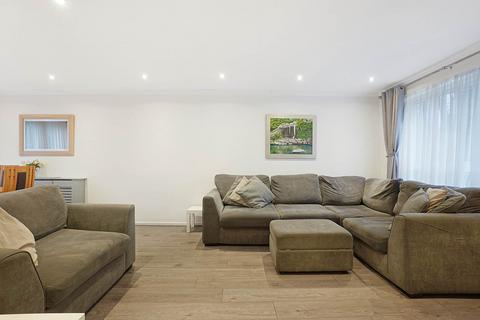32 Olivers Mill, New Ash Green, Longfield, DA3 8RE