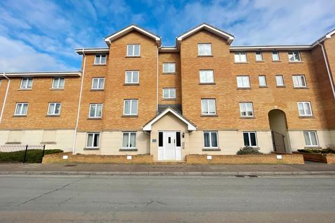 2 bedroom apartment to rent, Banyard Close, Cheltenham GL51