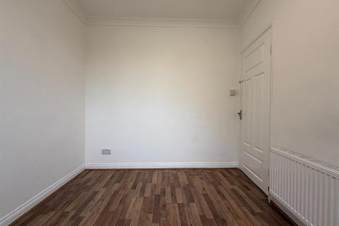 3 bedroom house to rent, Hertford Road, Enfield