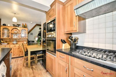 2 bedroom terraced house for sale, Summer Cottages, Burdett Road, Tunbridge Wells