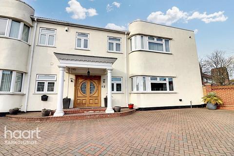 4 bedroom end of terrace house for sale, Eastern Avenue, Newbury Park