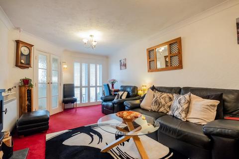 1 bedroom apartment for sale, South Promenade, Lytham St. Annes, FY8