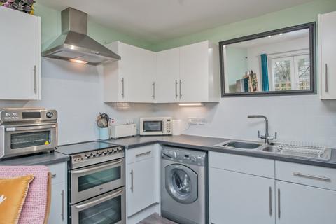 2 bedroom flat for sale, Balme Road, Cleckheaton, West Yorkshire, BD19