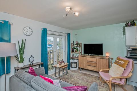 2 bedroom flat for sale, Balme Road, Cleckheaton, West Yorkshire, BD19