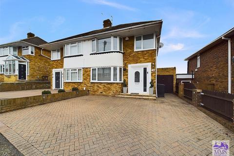 45 Lingley Drive, Wainscott, Rochester, ME2 4ND