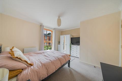 14 Thistledown Close, Winchester, SO22 5HZ