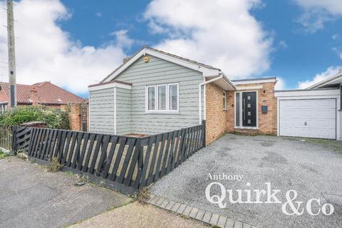 2 bedroom detached bungalow for sale, Maurice Road, Canvey Island, SS8