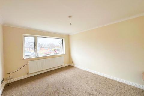 2 bedroom bungalow for sale, Kings Drive, Bradford