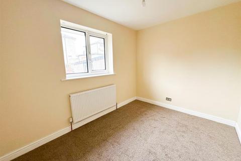 26 Kings Drive, Bradford, BD2 1PX