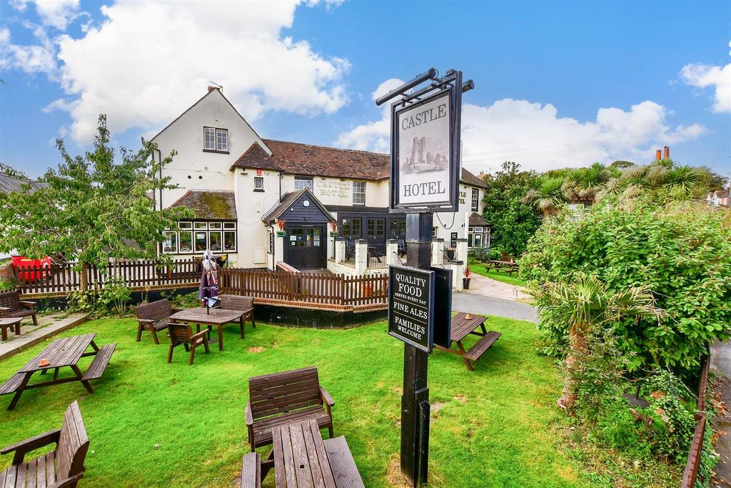 Village Pub