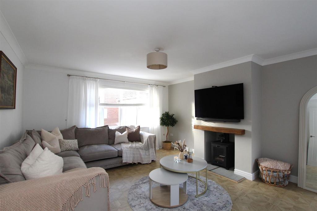 Living Room.JPG