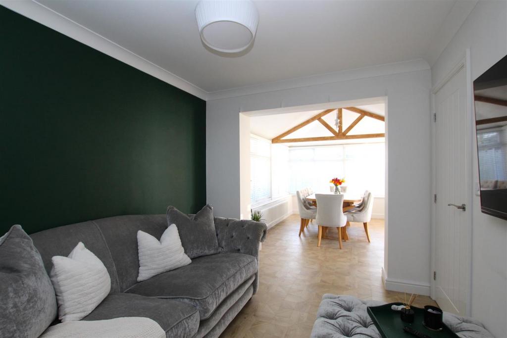 Family Room through to Conservatory.JPG