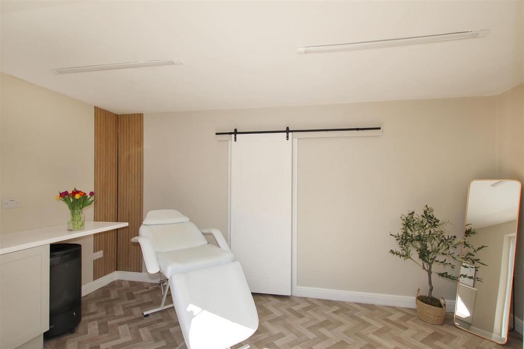 Office or TReatment Room - 3.JPG