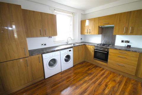 3 bedroom flat for sale, Burnbank Street, Coatbridge